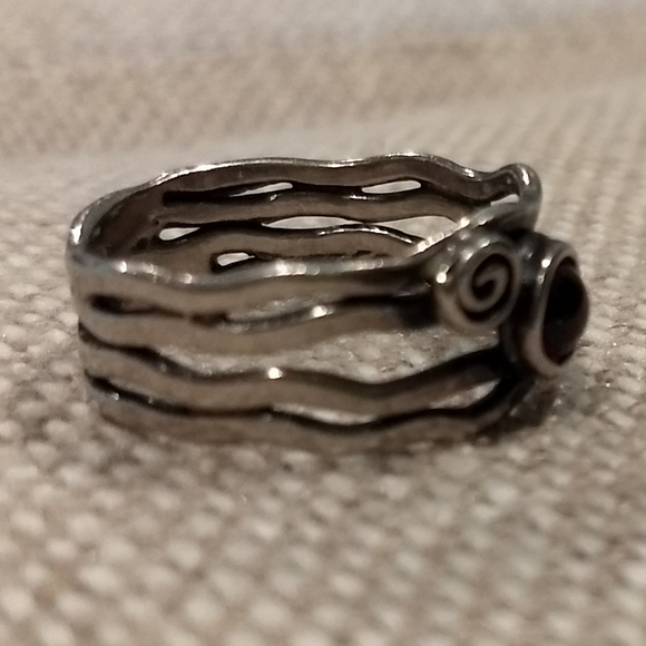Ring silver blacken with garnet gem - Picture 3 of 8